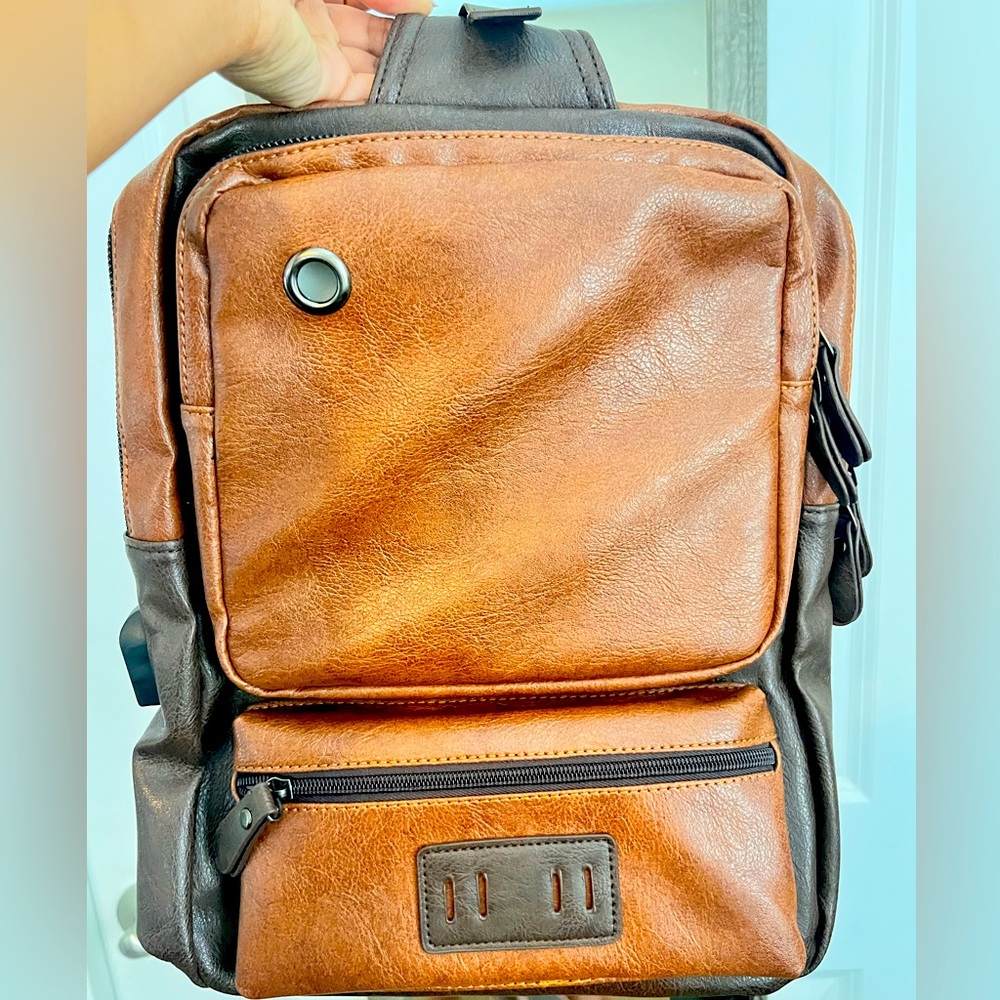 BRAND NEW- Sling backpack Men vintage outdoor cross body bag